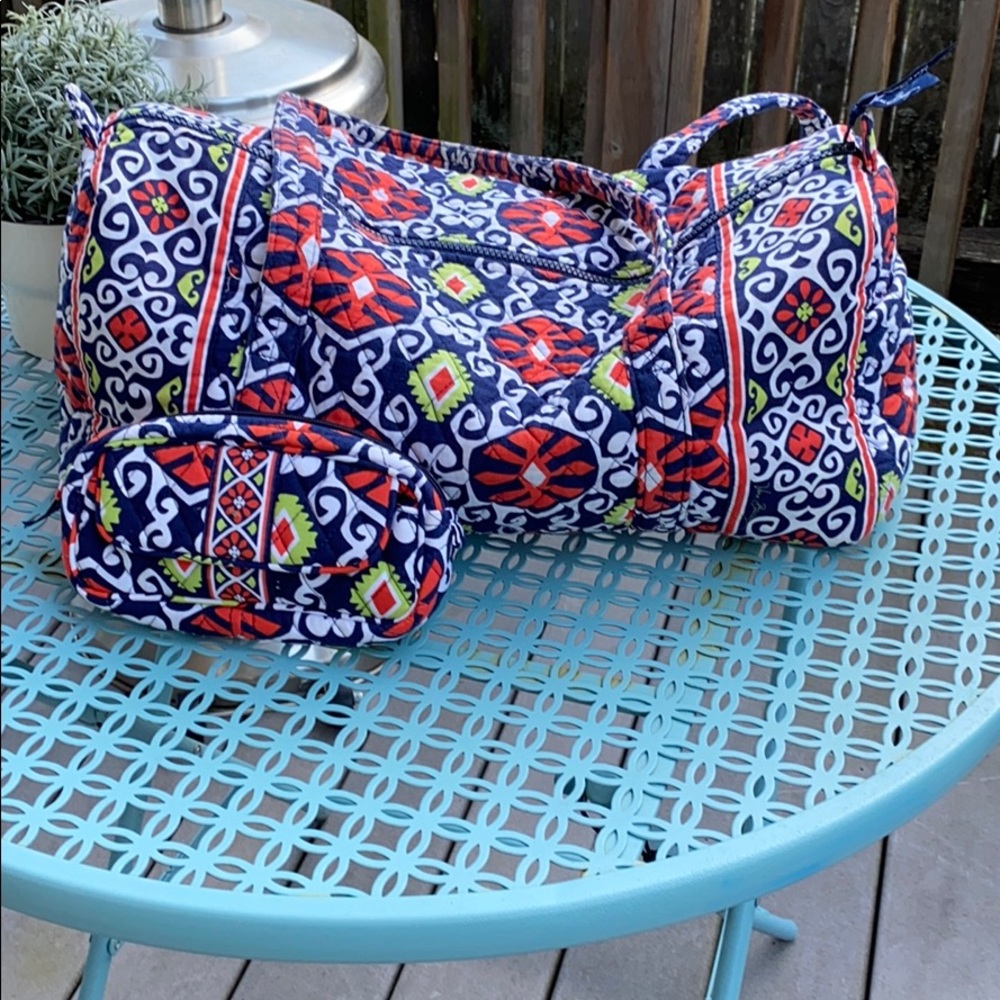 Vera Bradley travel bag with cosmetic bag